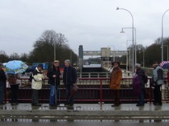 an der Schleuse
